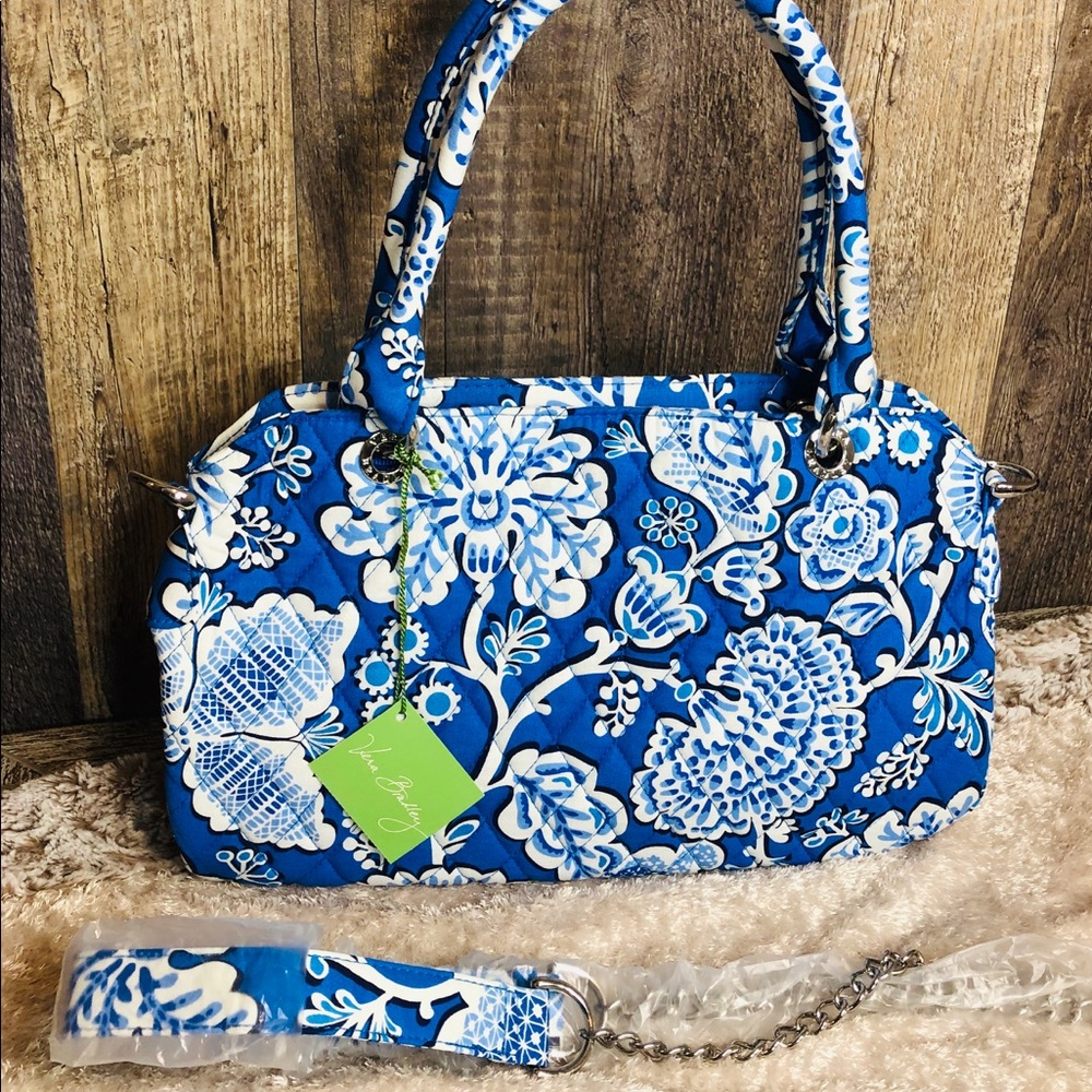 SOLD!!  💙 NEW! Vera Bradley Chain Bag in Blue Lagoon! 💙